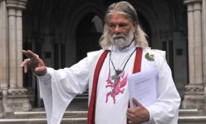 king-arthur-pendragon King Arthur Pendragon after losing the latest leg of his battle to have ancient human remains returned to Stonehenge