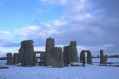 winter-solstice-snow Stonehenge snow