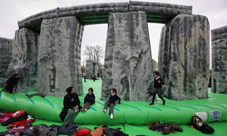 bouncy-stonehenge-glasgow The once-in-a-lifetime experience of having an Olympic bounce on a replica of the world’s most famous standing stones is also FREE.