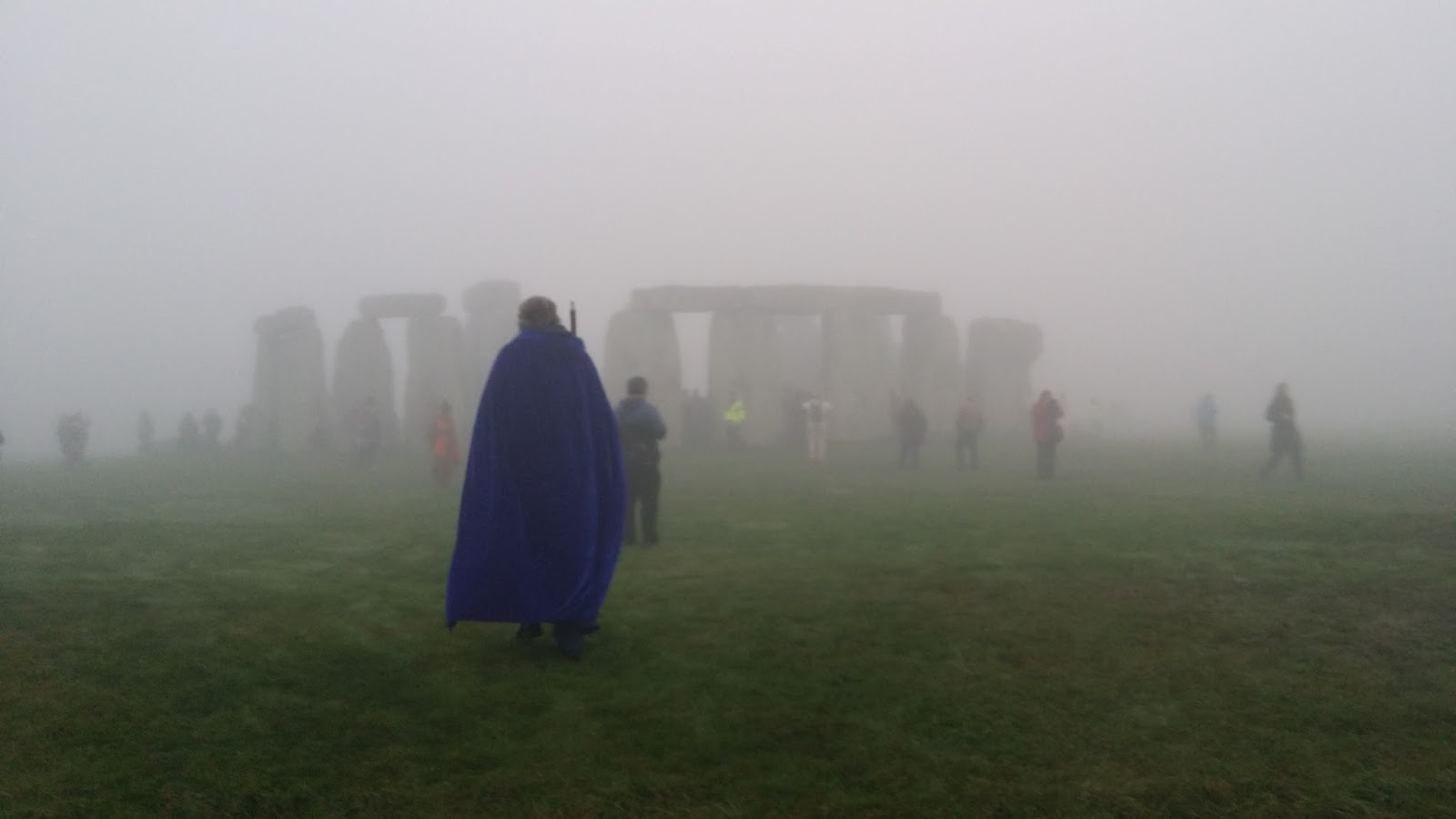 Autumn-Equinox-Mabon_Stonehenge-2014 (11)