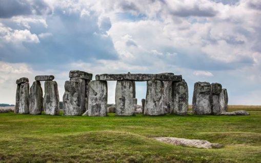 unesco-stonehenge_3293166a-large-large_trans2oueflmhzzhjcyuvn_gr-bvmxc2g6irfbtwdjolshwg