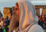 Stonehenge-Equinox-Solstice-open-access-pilgrims (128)