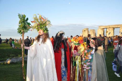 Stonehenge Pilgrims. Solstice and Equinox open access